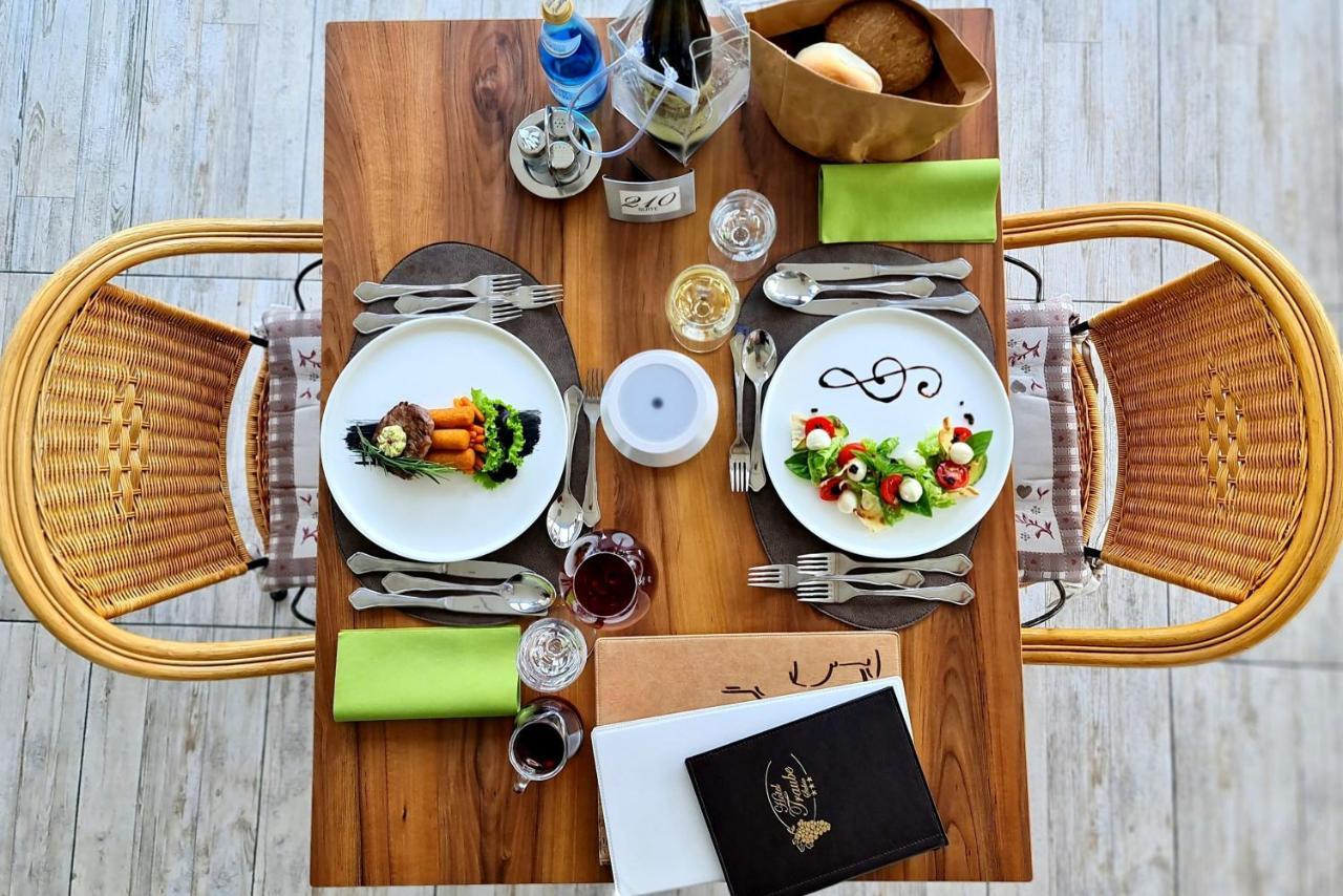 Hotel Traube - Стельвио Экстерьер фото