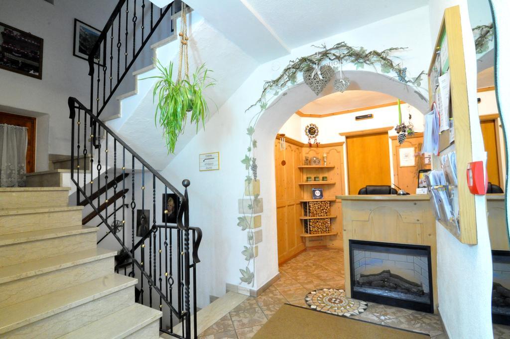 Hotel Traube - Стельвио Экстерьер фото
