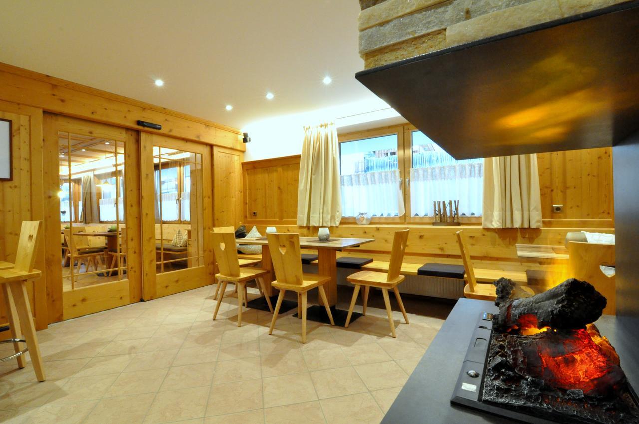 Hotel Traube - Стельвио Экстерьер фото